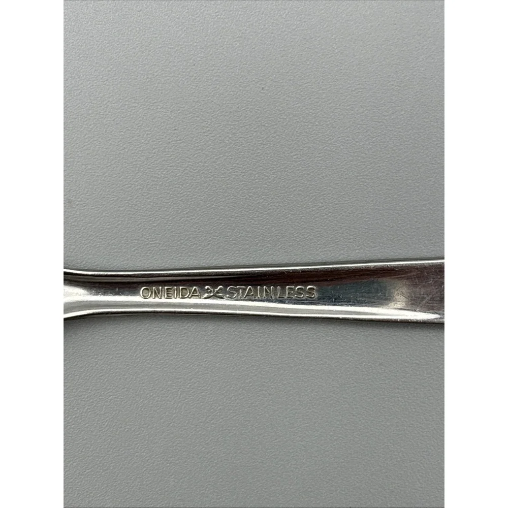 Vintage Oneida Spice Pattern 21 Pc Flatware Floral Fork Spoon Butter‎ Knife